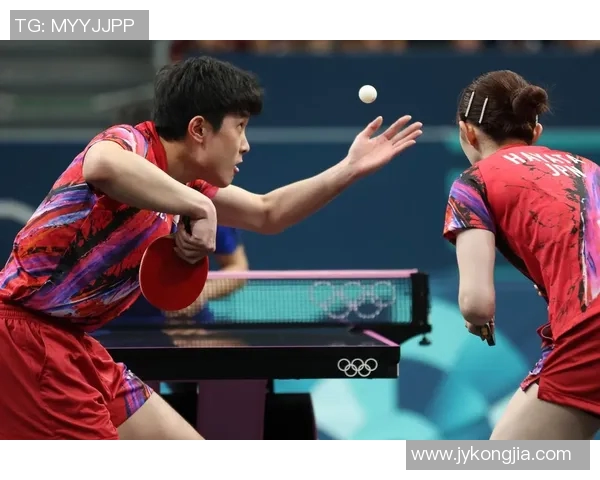 因达农与何冰娇激战羽坛巅峰之战谁将夺得胜利的荣耀与未来